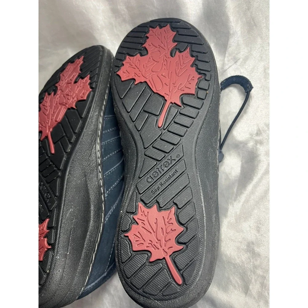 Aetrex Berries Women‎ 8.5 Navy Leather Bungee Slip On Sneakers Slip Resistant